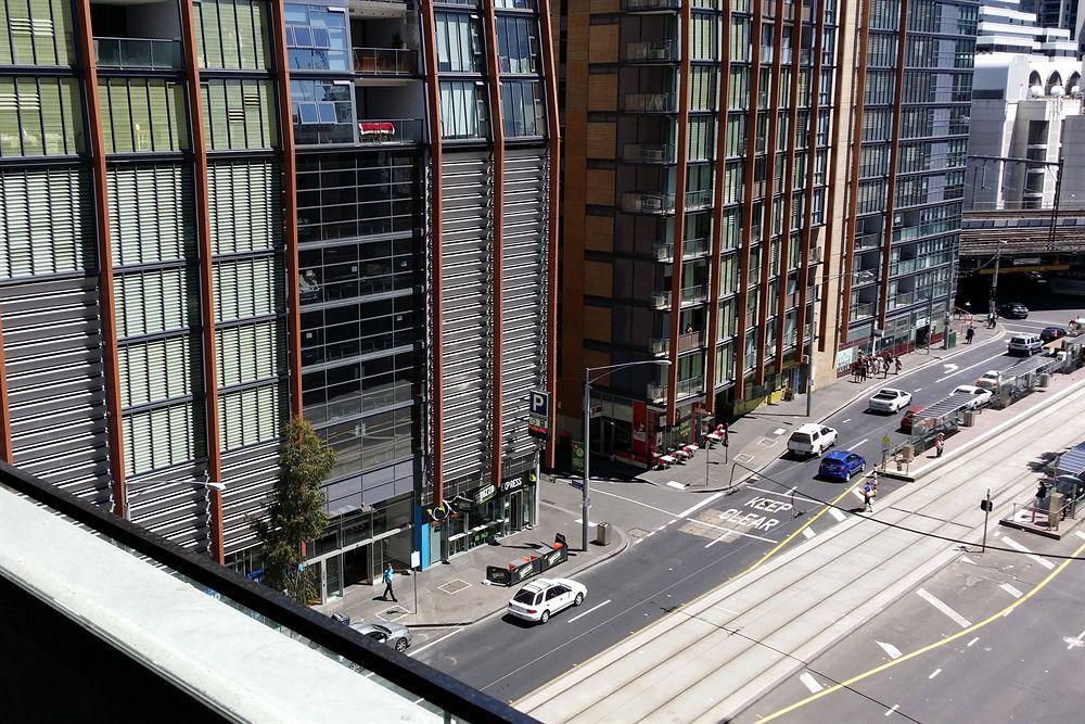 Aura On Flinders Serviced Apartments Melbourne Eksteriør billede
