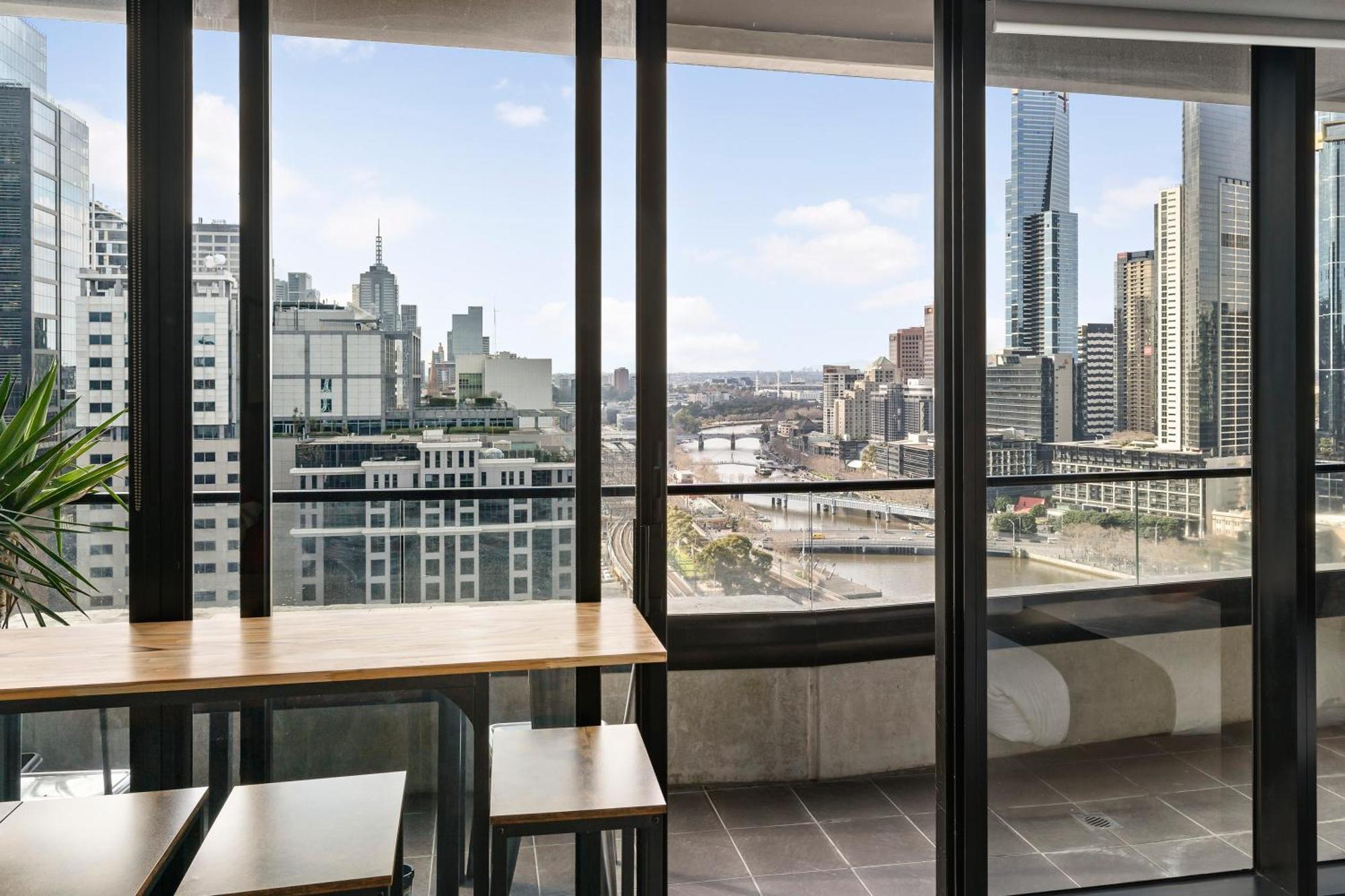 Aura On Flinders Serviced Apartments Melbourne Eksteriør billede