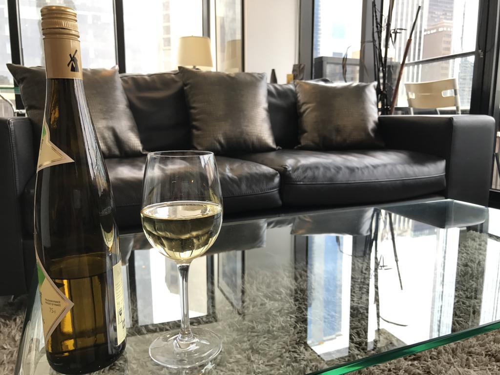 Aura On Flinders Serviced Apartments Melbourne Eksteriør billede